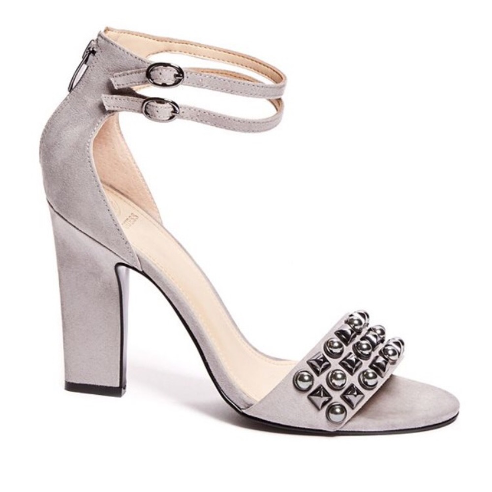 **BRAND NEW** GUESS heels